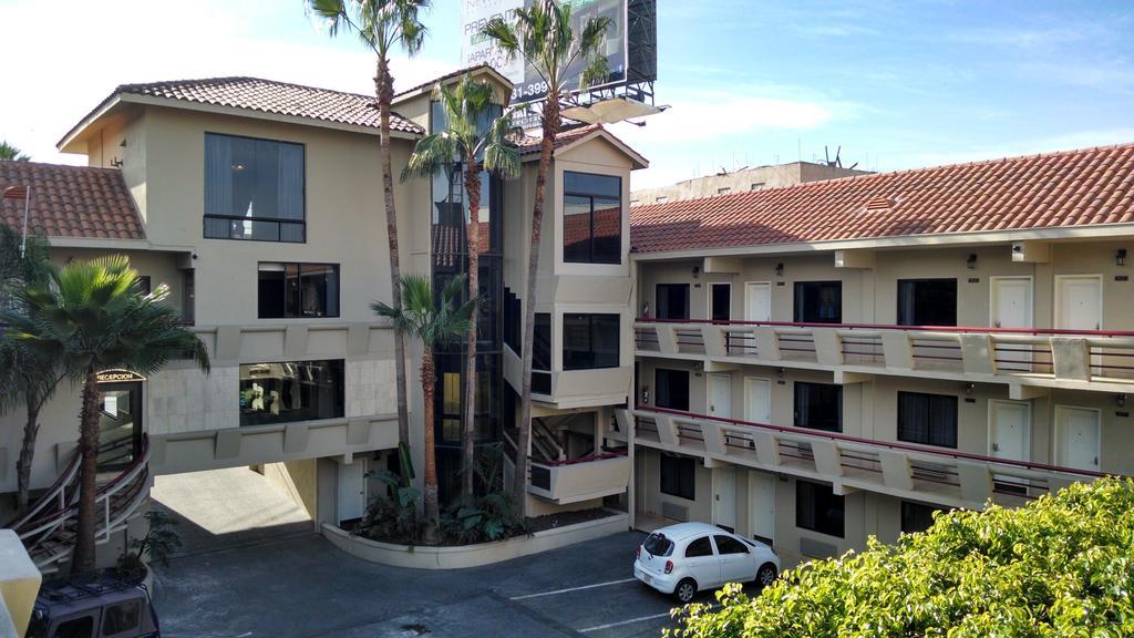 Hotel Frontiere Tijuana Exterior photo